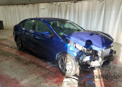 2023 Kia Forte Lx z USA, uszkodzony, nr VIN 3KPF24AD6PE530388